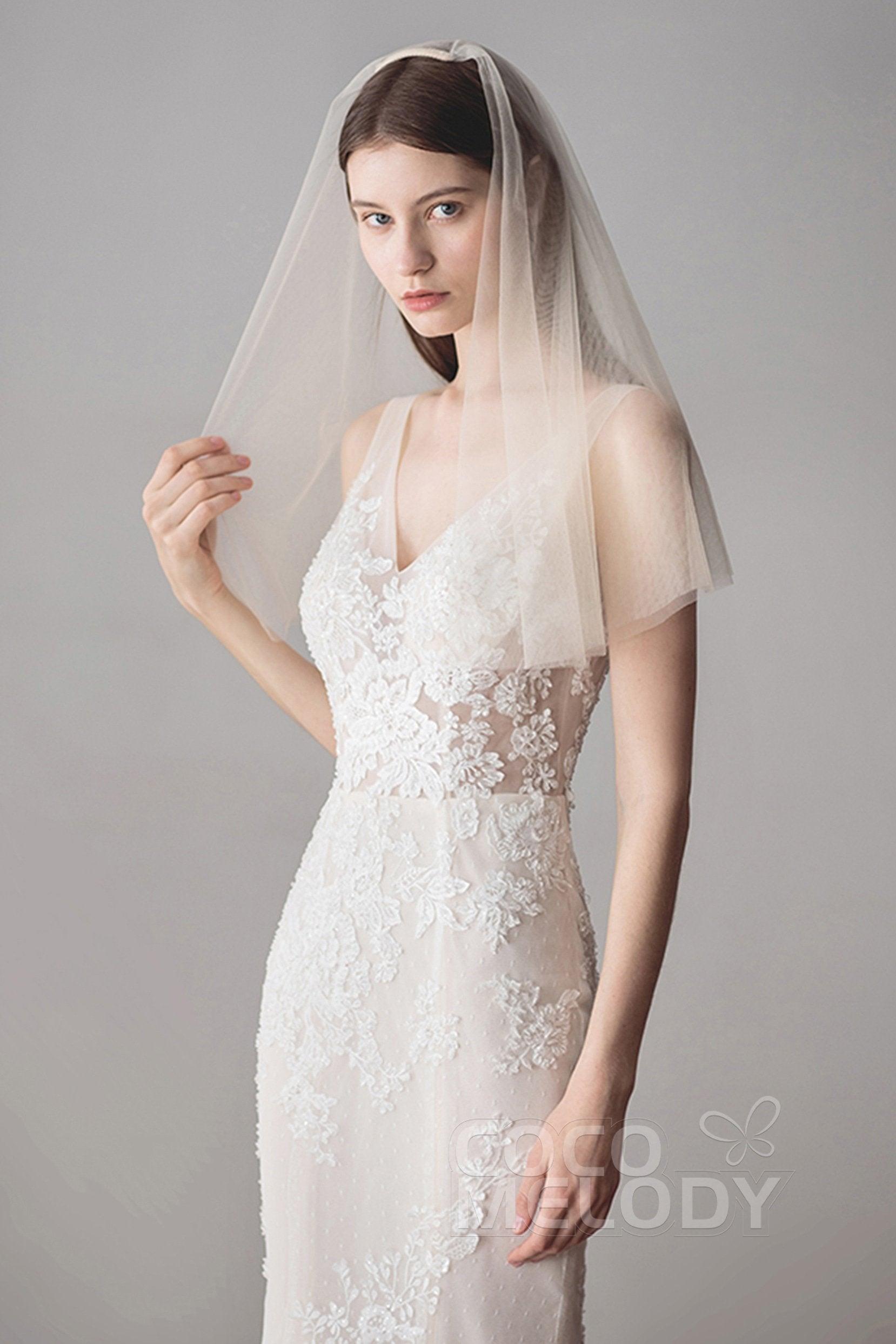 Elegant Two-tier Cut Edge Tulle Elbow Veils AV18035 - COCOMELODY