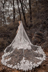 Two-tier Lace Edge Tulle Cathedral Veils Appliques CV0184 - COCOMELODY