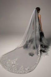 Two-tier Lace Edge Tulle Cathedral Veils Appliques CV0191 - COCOMELODY