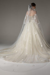One-tier Cut Edge Tulle Chapel Veils with Appliques CV0274 - COCOMELODY