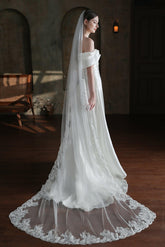 One-tier Lace Edge Tulle Chapel Veils with Appliques CV0317 - COCOMELODY