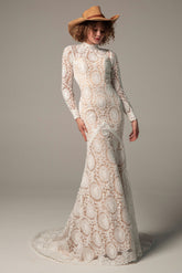 Trumpet-Mermaid Court Train Lace Wedding Dress CW2222 - COCOMELODY