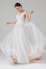 A-Line Court Train Tulle Lace Wedding Dress CW2585CR - COCOMELODY