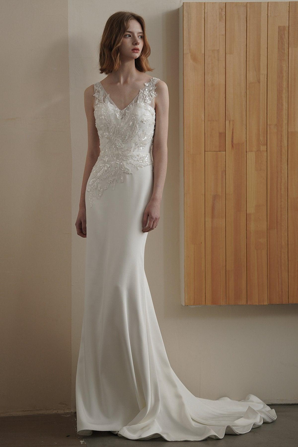 Trumpet-Mermaid Court Train Lace Satin Wedding Dress CW3089 - COCOMELODY