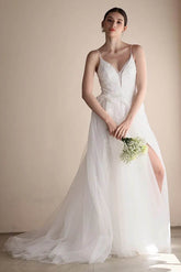 A-Line Sweep-Brush Train Lace Tulle Wedding Dress CW3547 - COCOMELODY