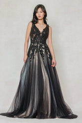 A-Line Sweep-Brush Train Tulle Wedding Dress CW3608 - COCOMELODY