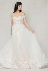 A-Line Sweep-Brush Train Tulle Wedding Dress CW3618 - COCOMELODY