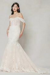 Trumpet-Mermaid Court Train Tulle Wedding Dress CW3648 - COCOMELODY