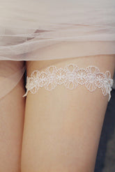 Lace Wedding Garter with Pearls CZ0313 - COCOMELODY