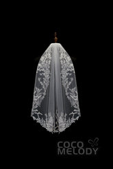 One-tier Lace Edge Tulle Hip Veils with Appliques AV180003 - COCOMELODY