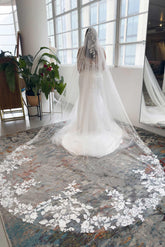 One-tier Lace Edge Lace Tulle Chapel Veils with Appliques CV0324 - COCOMELODY