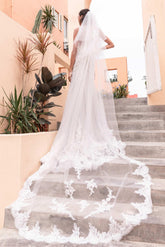 Two-tier Lace Edge Tulle Cathedral Veils Appliques CV0231 - COCOMELODY