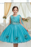 A-Line Asymmetric Single Tulle Cape Sleeveless Scoop Neck Knee Length Flower Girl Dresses 1031495780881