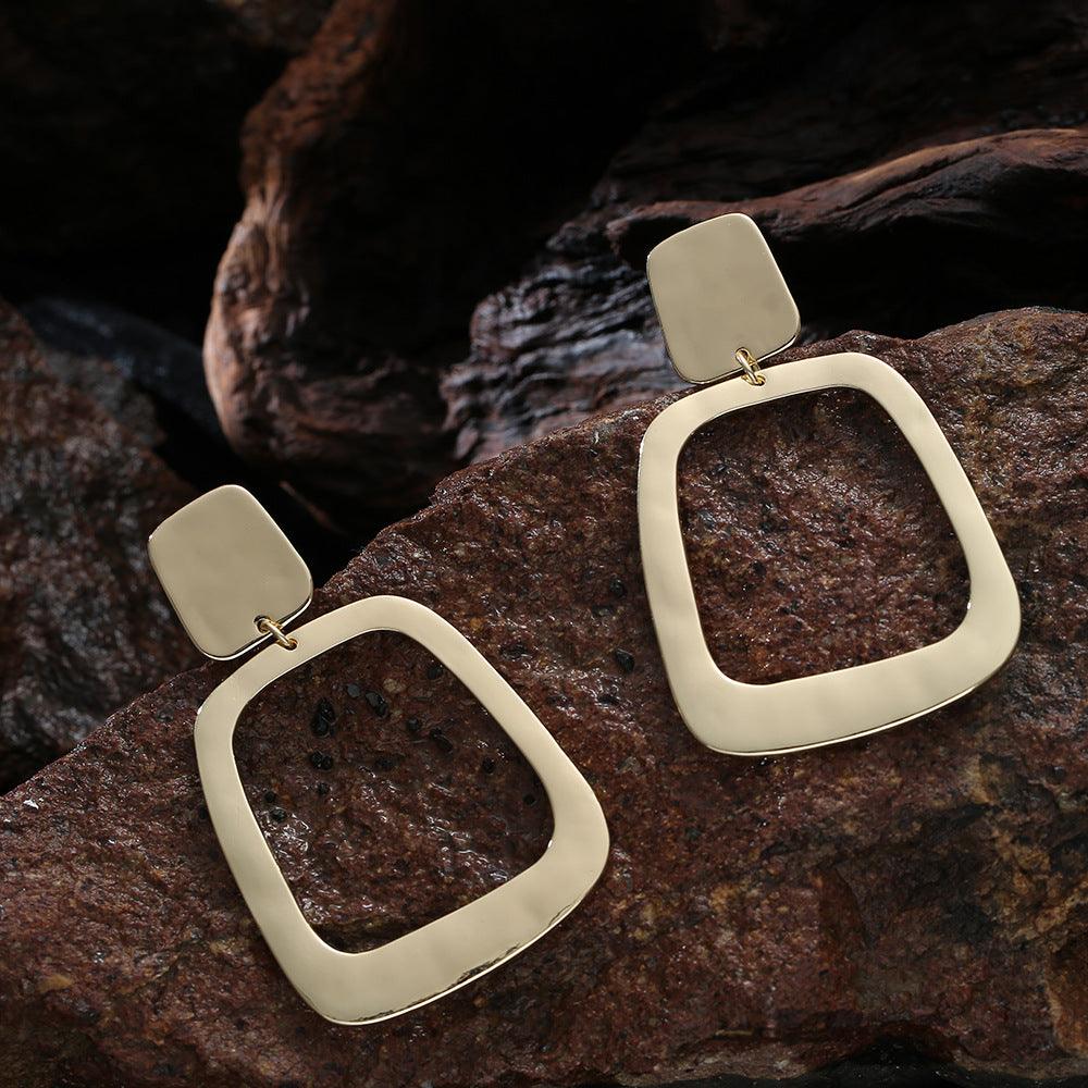 Simple and generous geometric square earring clip earrings 619606937728 - COCOMELODY