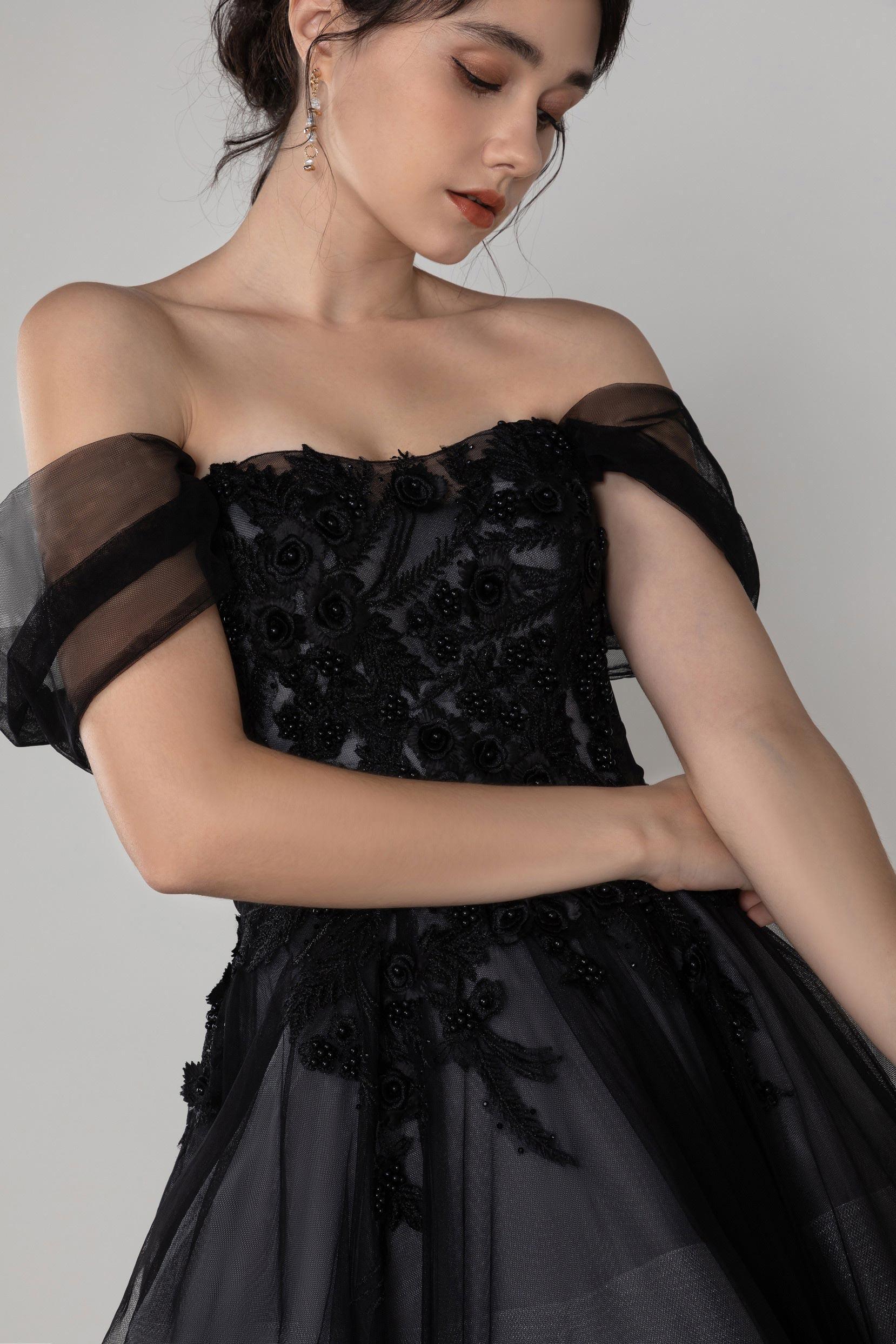 A-Line Court Train Tulle Wedding Dress CW2502 - COCOMELODY