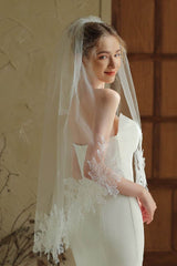One-tier Cut Edge Tulle Waist Veils with Flower 890629373934 - COCOMELODY