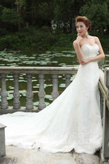 A-Line Chapel Train Tulle Wedding Dress Alb12285 - COCOMELODY