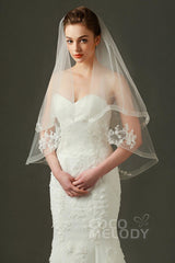 One-tier Lace Edge Tulle Hip Veils with Appliques AV160029 - COCOMELODY