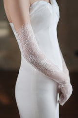 Fingertips Opera Length Lace Wedding Gloves CD0100 - COCOMELODY