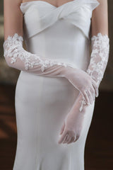 Fingertips Opera Length Tulle Wedding Gloves CD0106 - COCOMELODY