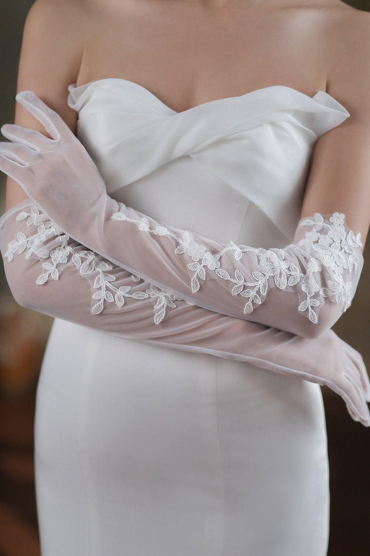 Fingertips Opera Length Tulle Wedding Gloves CD0106 - COCOMELODY