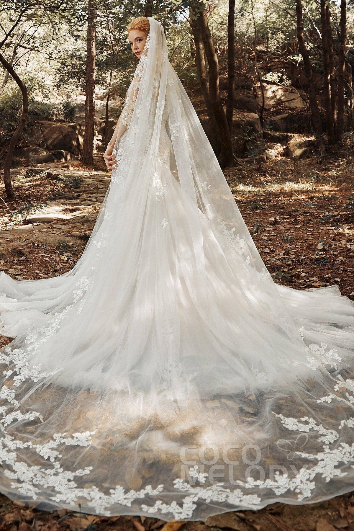 One-tier Lace Edge Tulle Cathedral Veils Appliques CV0188 - COCOMELODY