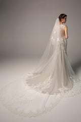 Two-tier Lace Edge Tulle Cathedral Veils Appliques CV0231 - COCOMELODY