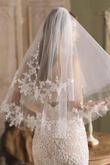 Two-tier Cut Edge Tulle Waist Veils Appliques Beading CV0263 - COCOMELODY
