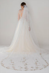 One-tier Lace Edge Tulle Chapel Veils with Appliques CV0291 - COCOMELODY