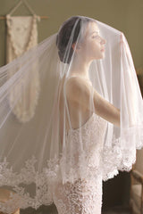 Two-tier Lace Edge Tulle Lace Hip Veils with Appliques CV0293 - COCOMELODY