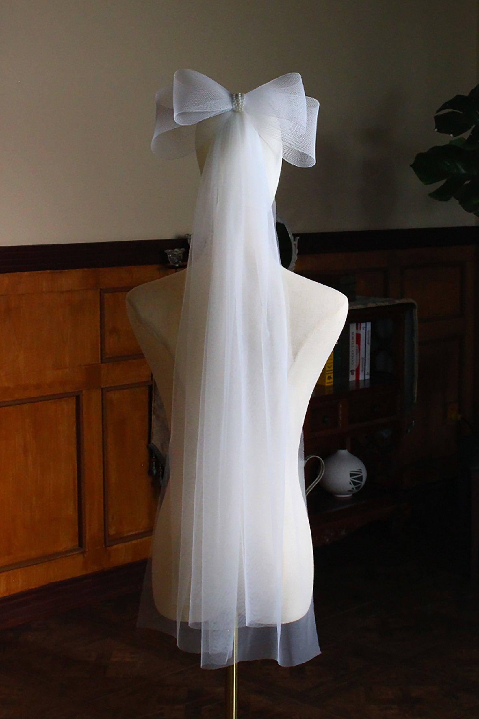 One-tier Cut Edge Tulle Hip Veils with Bow CV0309 - COCOMELODY