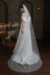 One-tier Cut Edge Tulle Chapel Veils with Pearls CV0320 - COCOMELODY
