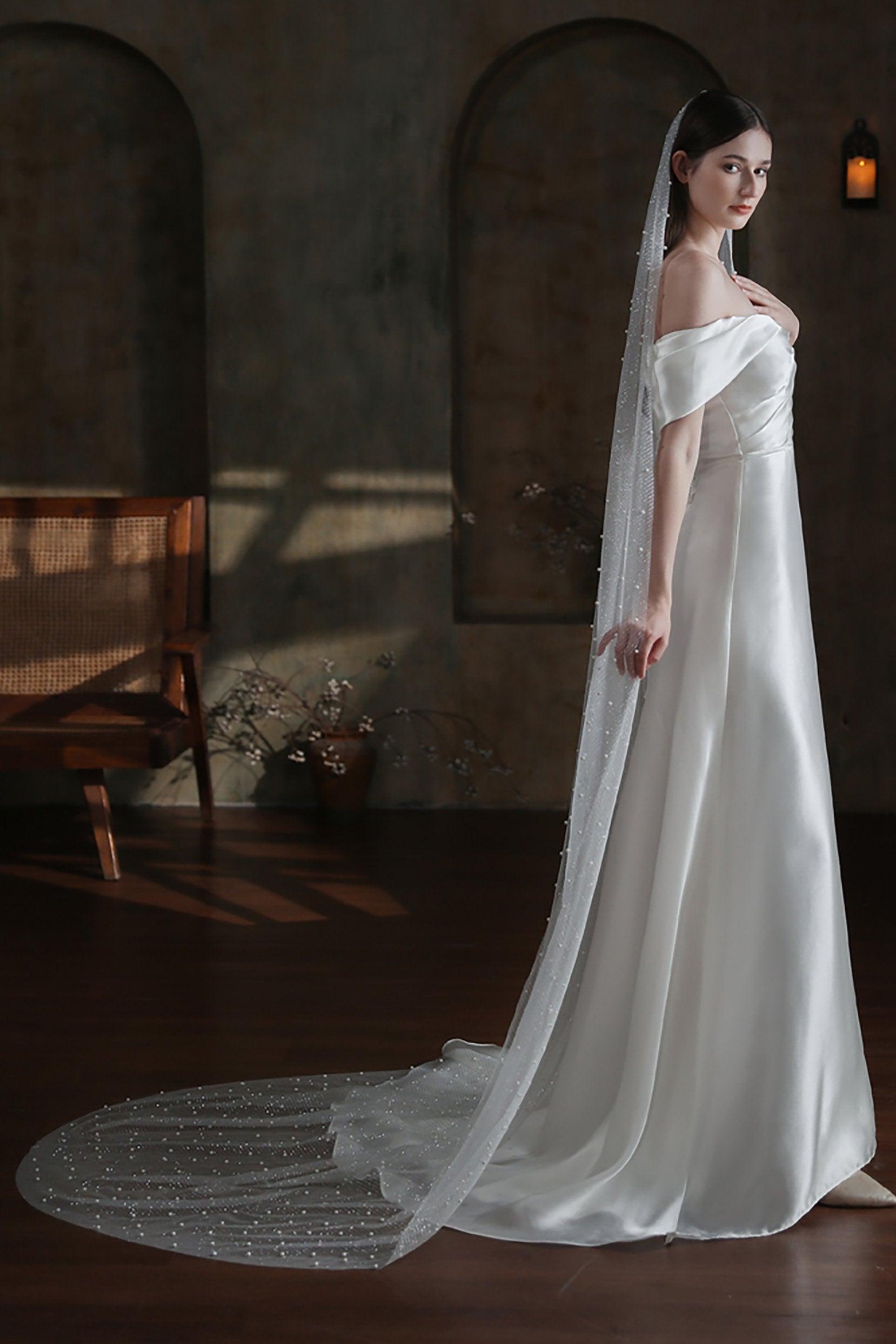 One-tier Cut Edge Tulle Chapel Veils with Pearls CV0320 - COCOMELODY