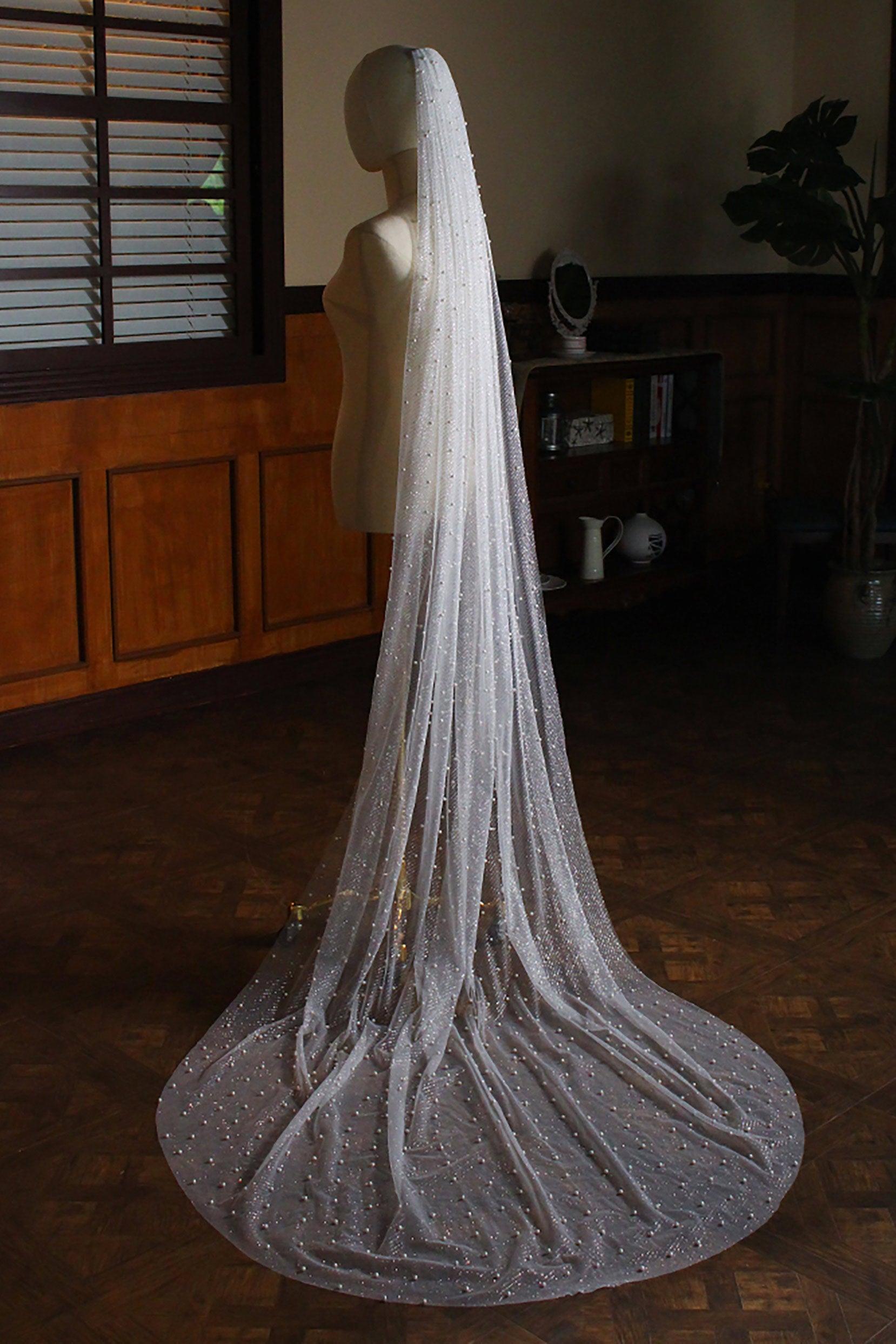 One-tier Cut Edge Tulle Chapel Veils with Pearls CV0320 - COCOMELODY