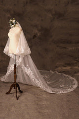 Two-tier Lace Edge Tulle Lace Cathedral Veils with Appliques CV0355 - COCOMELODY