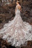 Trumpet-Mermaid Court Train Tulle Wedding Dress CW2123CR - COCOMELODY