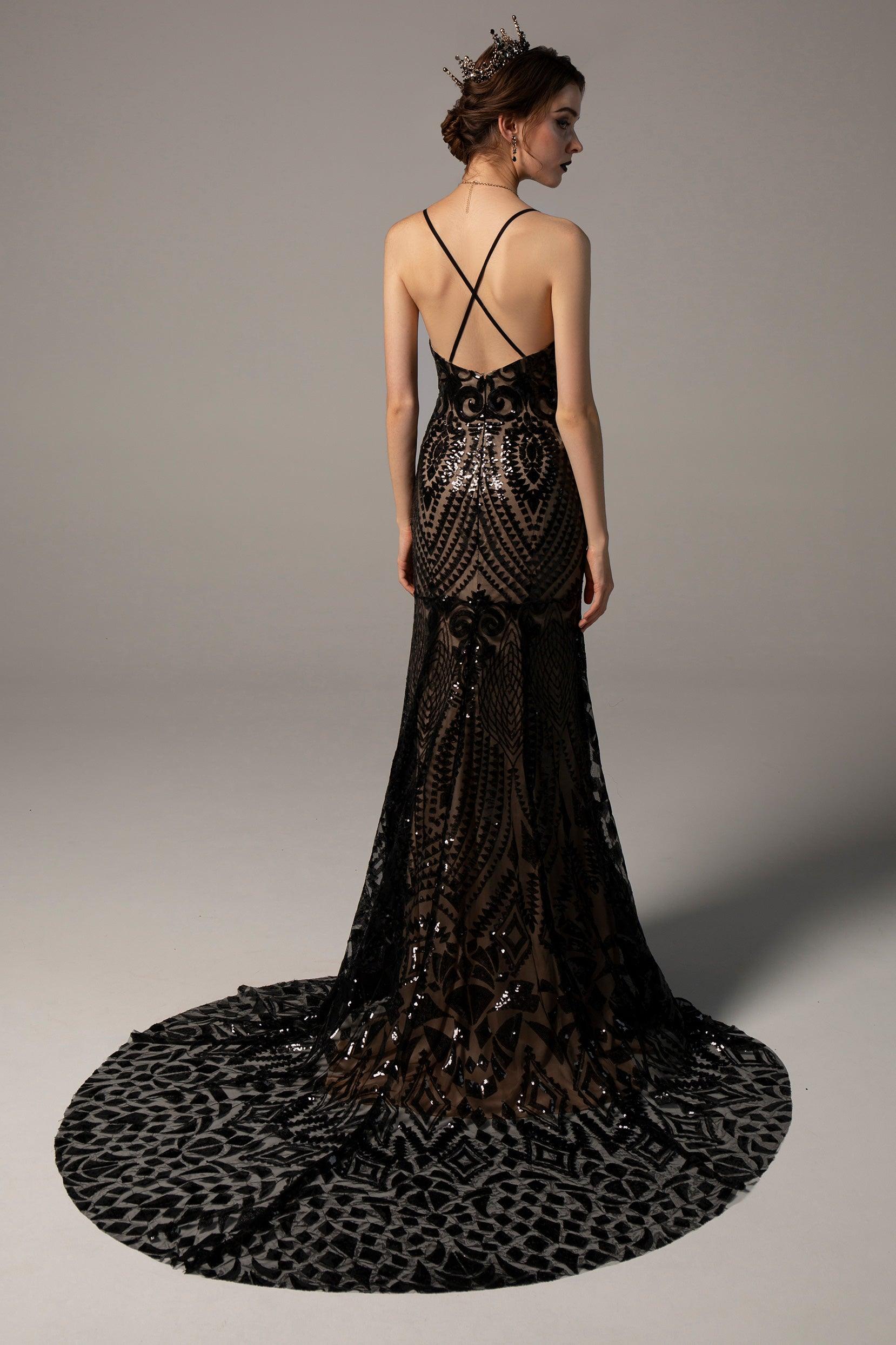 Trumpet-Mermaid Court Train Lace Wedding Dress CW2324 - COCOMELODY