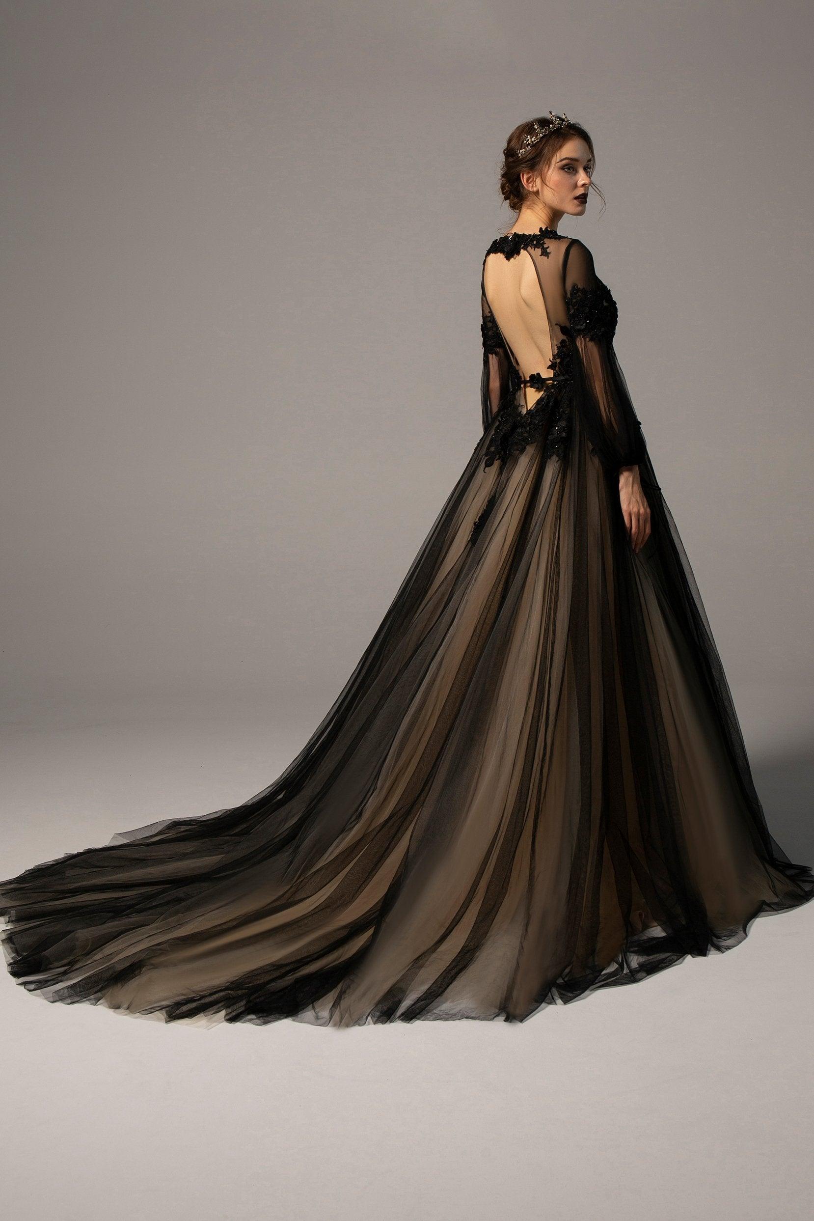A-Line Court Train Tulle Wedding Dress CW2335 - COCOMELODY