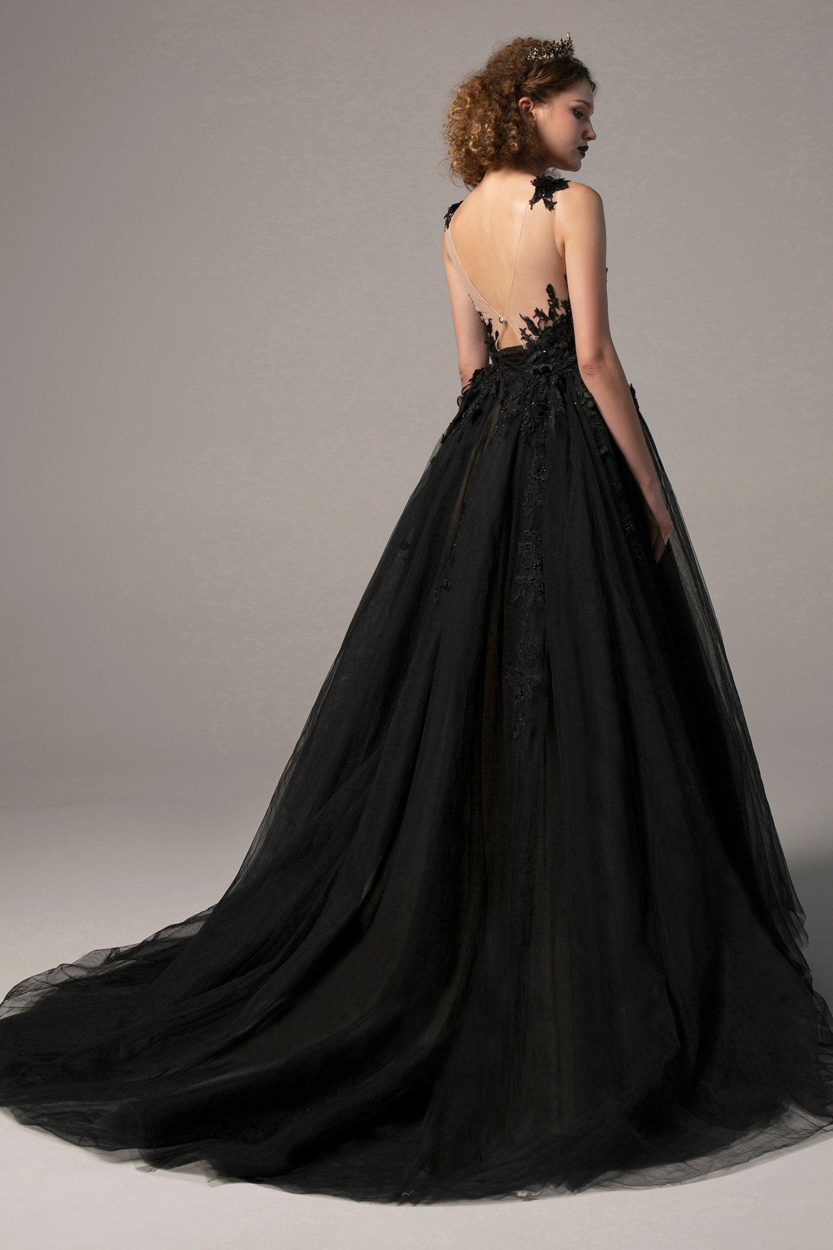 A-Line Court Train Tulle Wedding Dress CW2338 - COCOMELODY