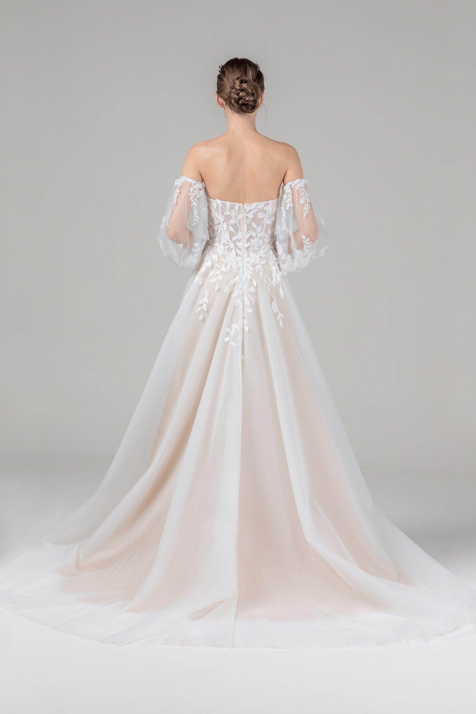 A-Line Court Train Tulle Wedding Dress CW2586 - COCOMELODY