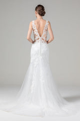 Trumpet-Mermaid Court Train Tulle Lace Wedding Dress CW2589 - COCOMELODY