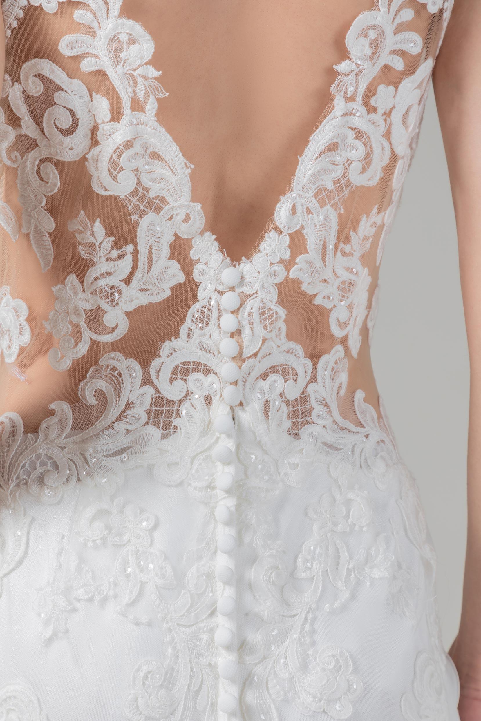 Trumpet-Mermaid Court Train Tulle Lace Wedding Dress CW2589 - COCOMELODY