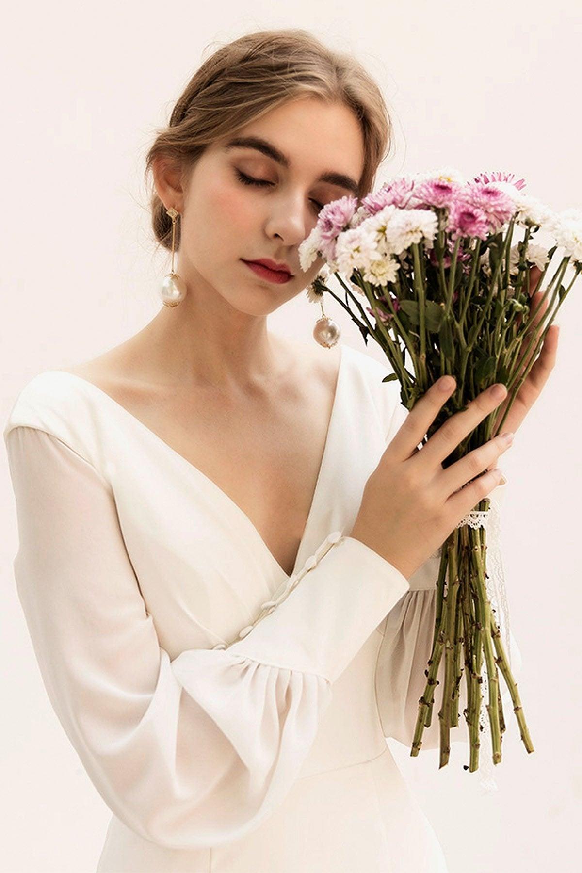 Sweep-Brush Train Satin Chiffon Wedding Dress CW3038 - COCOMELODY