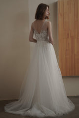 A-Line Sweep-Brush Train Lace Tulle Wedding Dress CW3090 - COCOMELODY