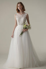 A-Line Sweep-Brush Train Tulle Wedding Dress CW3092 - COCOMELODY