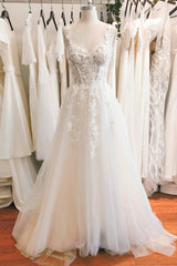 A-Line Sweep-Brush Train Lace Tulle Wedding Dress CW3101 - COCOMELODY