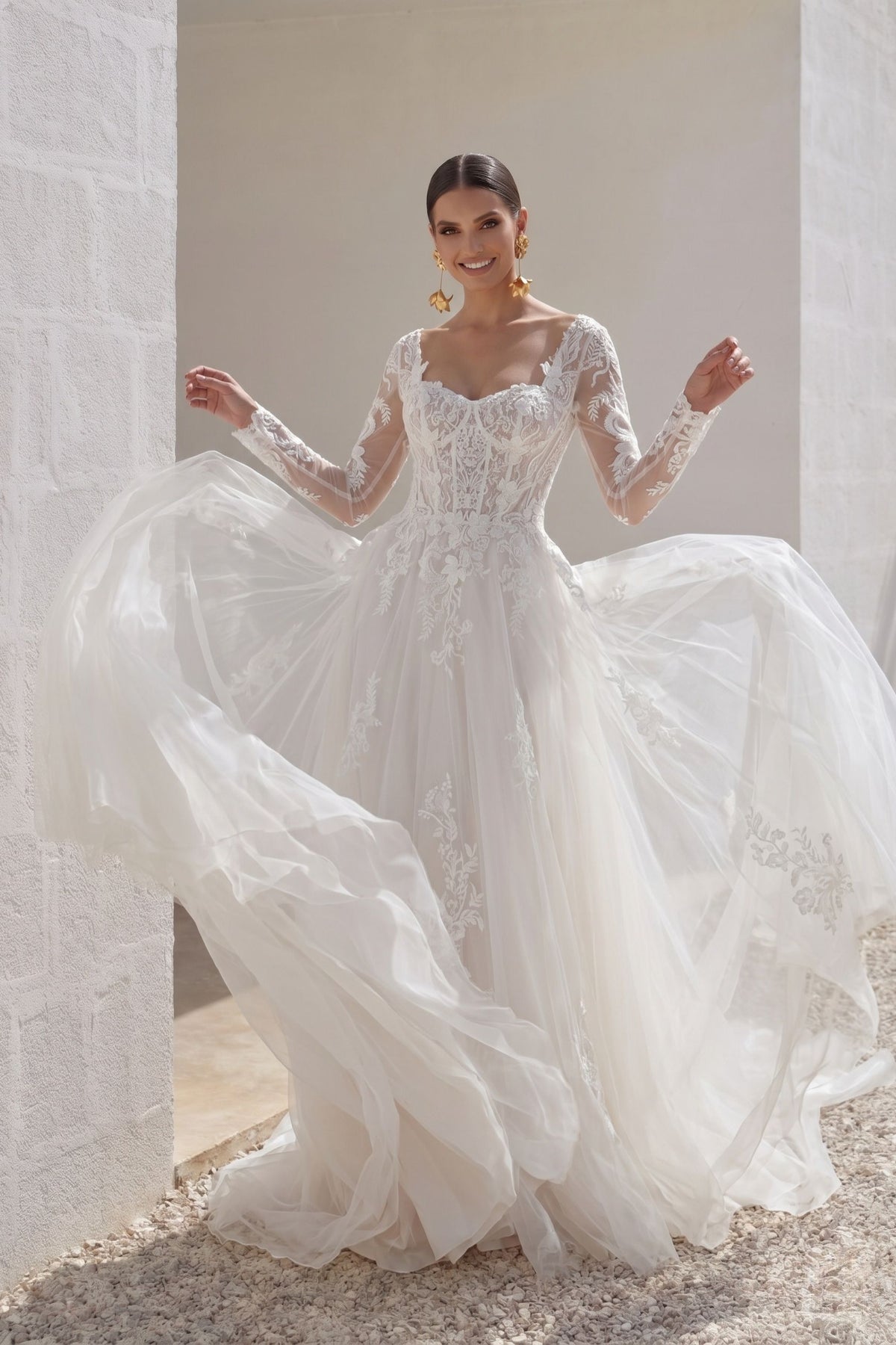 A-Line Court Train Lace Tulle Wedding Dress CW3129