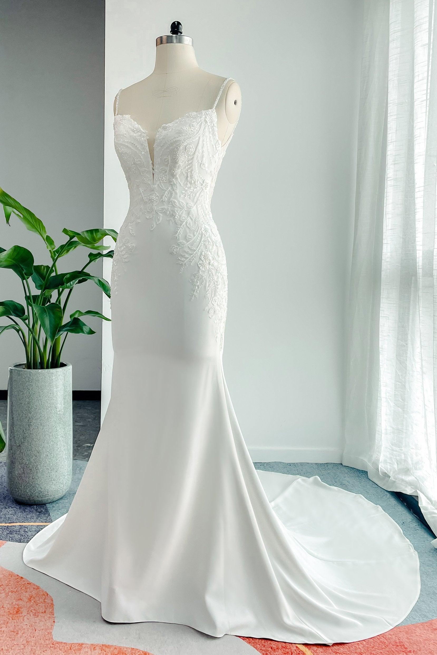 Trumpet-Mermaid Court Train Lace Stretch Satin Wedding Dress CW3137 - COCOMELODY