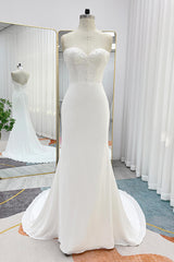 Trumpet-Mermaid Court Train Chiffon Wedding Dress CW3267 - COCOMELODY