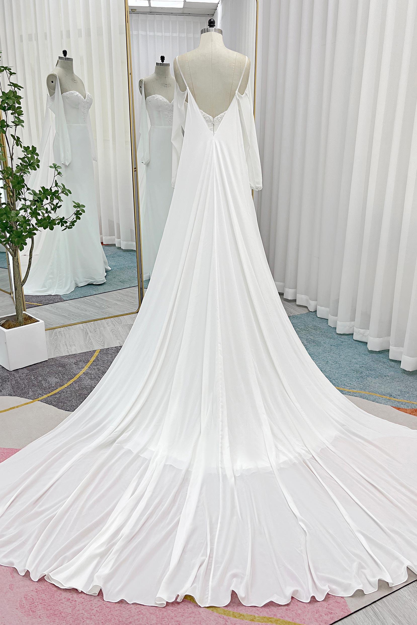 Trumpet-Mermaid Court Train Chiffon Wedding Dress CW3267 - COCOMELODY
